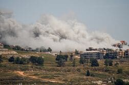 イスラエル国防相、レバノン南部での作戦継続表明