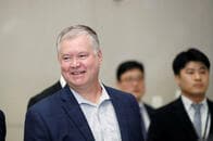 米特別代表が訪韓、文大統領と会談　非核化巡って北朝鮮高官と接触あるか