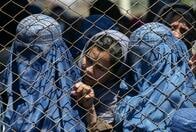 タリバン､今度は女性の権利守るか？　アフガニスタンに渦巻く疑心暗鬼