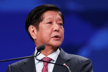 　１１月２０日、フィリピンのマルコス大統領（写真）は南シナ海の緊張がさらに切迫しているとの認識を示し、行動規範の確立を含め、同盟国や近隣諸国と協力して平和を維持することが必要だと述べた。写真はカリフォルニア州サンフランシスコで１５日撮影（２０２３年　ロイター／Carlos Barria）