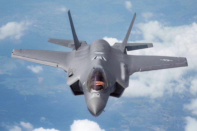 6月のイラン核施設空爆で重要な役割を担ったF35　MASTER SGT. RYAN CAMPBELLｰU.S. AIR NATIONALGUARD PHOTOｰALAMY/AFLO