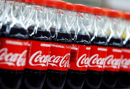 　7月２５日、米飲料大手コカ・コーラが発表した第２・四半期決算は、ゼロシュガーやダイエットコーク新商品の販売が好調となる中、売上高と利益がともに予想を上回った（２０１８年　ロイター／Regis Duvignau）