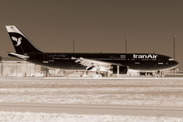 1988年に米海軍のミサイルに撃墜されたイラン航空655便と同じエアバスA300型機　C. V. GRINSVEN-SOPA IMAGES-LIGHTROCKET/GETTY IMAGES