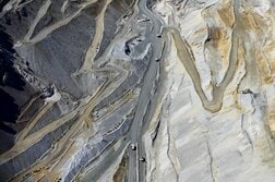 チリＧＤＰ、第1四半期は3年超ぶり大幅減　鉱業落ち込みで