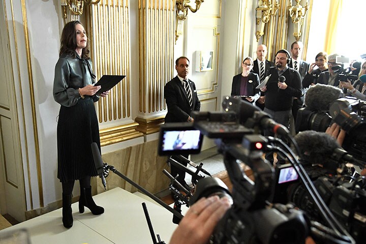 昨年10月にノーベル文学賞の受賞者を発表したスウェーデン・アカデミーのサラ・ダニウス事務局長（当時）　Claudio Bresciani/TT News Agency/REUTERS　