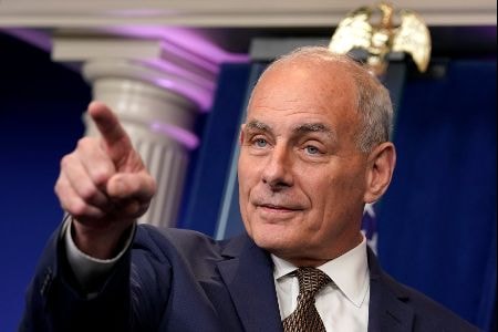 　１０月１２日、米ホワイトハウスのケリー首席補佐官（写真）は、辞任や解任の観測を否定した上で、ホワイトハウスの規律回復に向けた自身の取り組みは、大統領の言動を管理することではない、との考えを示した。写真はワシントンで撮影（２０１７年　ロイター／YURI GRIPAS）