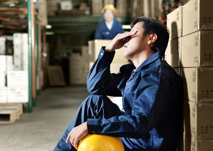 日本をはじめとしたアジアの国々は労働の効率の悪さが目につく　lisegagne/iStock.