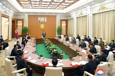 　北朝鮮の国営朝鮮中央通信（ＫＣＮＡ）は１６日、１０月７日に最高人民会議（国会）を招集し、憲法改正に関連する事項を議論すると伝えた。ＫＣＮＡ提供（２０２４年　ロイター）