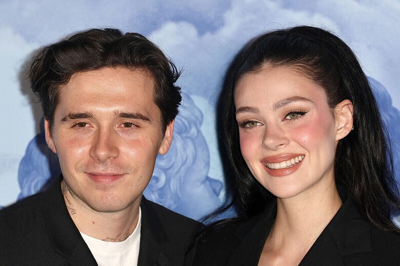 ブルックリン・ベッカムと妻のニコラ・ペルツ（2024年10月、ロサンゼルス）　Juan Pablo Rico/Sipa USA via Reuters Connect