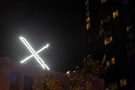 米実業家イーロン・マスク氏が所有するＸ（旧ツイッター）が、インド政府に対して新たな訴訟を起こした。写真はⅩのロゴマーク。２０２３年７月撮影（２０２５年　ロイター／Carlos Barria）