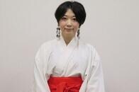 市原えつこが今までにない「祭り」に挑戦──気鋭のアーティストに喝を入れた1冊の本とは