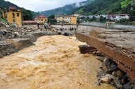 ベトナム北部で洪水　死者26人、行方不明15名、数百棟が被災