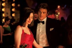 アン・ハサウェイ主演『ヴェリティ／真実』…ベストセラーの原作を超えた「衝撃展開」の秘密