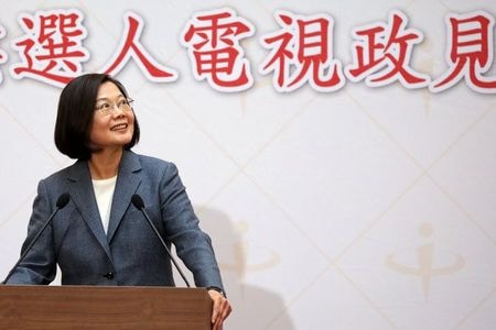 　１２月２５日、台湾の蔡英文総統は、中国から政治的影響が及ぶのを阻止するための「反浸透法案」について、さらなる審議を立法院（議会）に要請した。台北で撮影（２０１９年　ロイター/Ann Wang）
