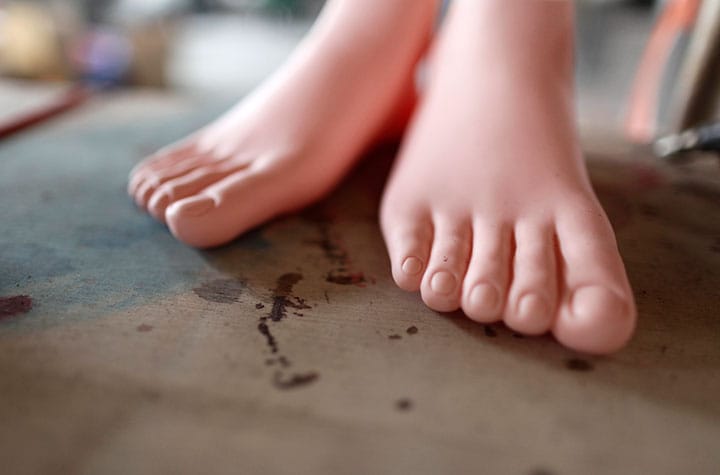 女児ロボットには、小児性愛者の歪んだ欲望を抑制する効果があると擁護する意見もあるが、科学的根拠はまったくない　Jason Lee-REUTERS