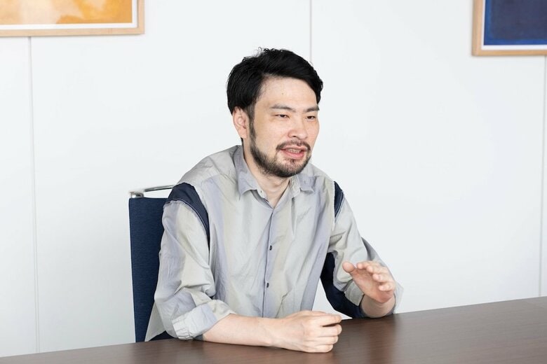 小川哲氏
