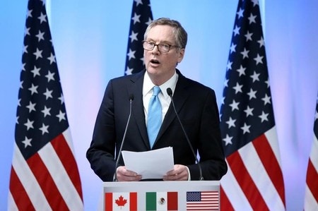 　１月２８日、米共和党のデイブ・ライチャート下院議員は、北米自由貿易協定（ＮＡＦＴＡ）再交渉に関し、ライトハイザー米通商代表部（ＵＳＴＲ）代表（写真）は妥結に望みをかけているが、多くの作業が残されていると認識していると明らかにした。写真はメキシコシティ で昨年９月撮影（２０１８年　ロイター／Edgard Garrido）