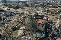[映像] アメリカ中西部･南部で最大級の竜巻、死者100人超か　ケンタッキー州に非常事態
