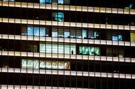 リモートワークで「在宅社畜」中国の働き方は日本よりマシ？
