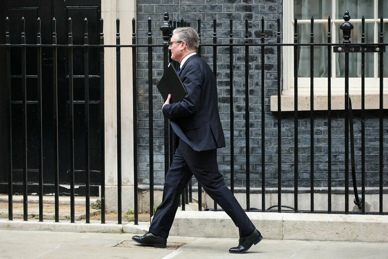 スターマー英首相　Phil Noble-REUTERS