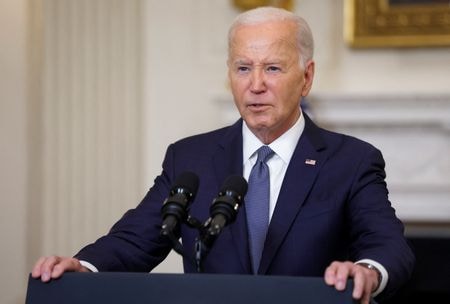 バイデン米大統領（写真）は３１日、イスラエルがパレスチナ自治区ガザを巡り人質解放と引き換えに戦闘休止を提案したと明らかにし、イスラム組織ハマスに対し新たな提案に同意するよう呼びかけた。（２０２４年　ロイター/Evelyn Hockstein）