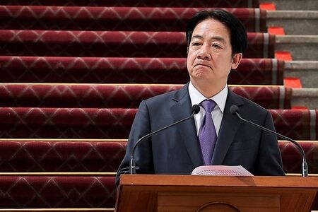 中国当局は１７日、同日に台湾周辺で軍事演習を行ったことを認め、台湾の頼清徳総統が「分離主義」を継続的に推進したことに対する罰だと述べた。写真は台湾の頼清徳総統。２月撮影（２０２５年　ロイター/Ann Wang）