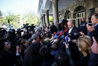 ブルガリア総選挙、親ロの前大統領率いる野党が圧勝へ＝出口調査