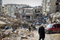 中国新疆のキルギス国境付近でＭ7.1の地震、複数負傷・住宅倒壊