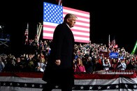 米共和党の「赤い波」は不発──中間選挙では全員が敗者