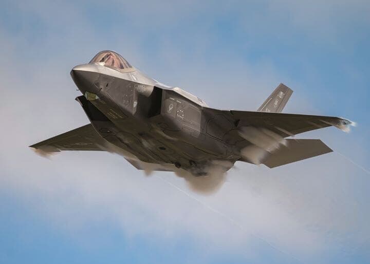F35