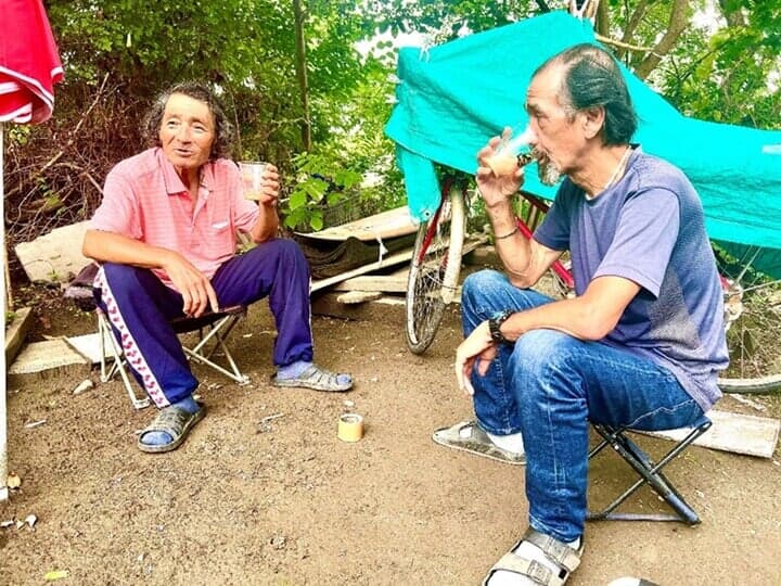 荒川のホームレス