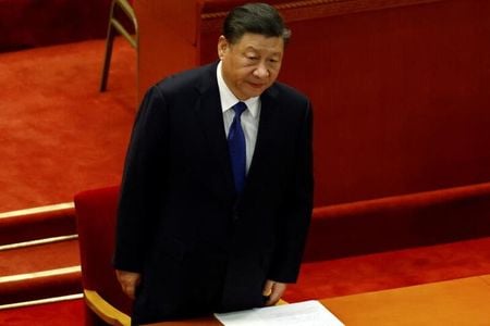 　中国の習近平国家主席は今週、新疆ウイグル自治区を訪問した。国営メディアが１５日報じた。写真は３月、北京で撮影（２０２２年　ロイター／Carlos Garcia Rawlins）