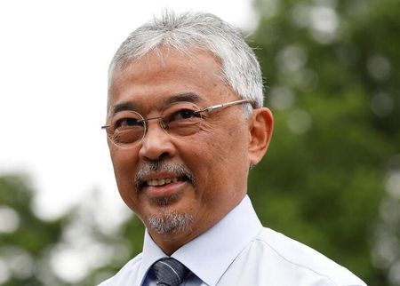 　１１月２２日、マレーシアのアブドラ国王（写真）は、次期首相を近く任命すると述べたが、決定時期については明らかにしなかった。写真は２１日、クアラルンプールで撮影（２０２２年　ロイター／Hasnoor Hussain）