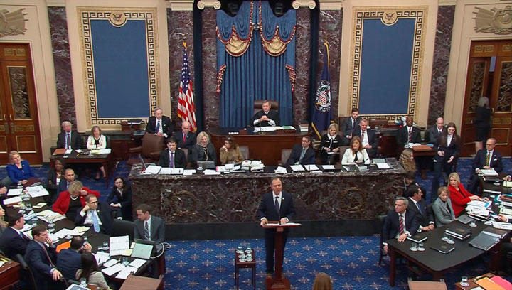 首席検察官役のアダム・シフ議員が上院で冒頭陳述（1月22日、米上院）　REUTERS/U.S. Senate TV