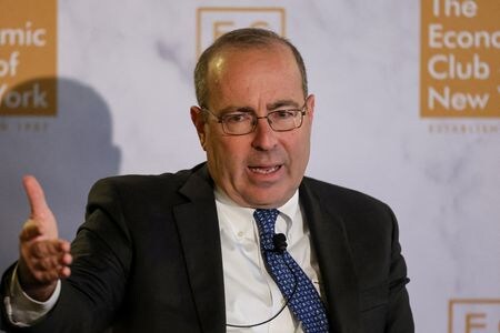 米リッチモンド地区連銀のバーキン総裁は２日、連邦準備理事会（ＦＲＢ）が９月の会合で決定した０．５０％ポイントの利下げについて、政策金利が経済状況に整合する水準になかったと認めるものだったとの認識を示した。２月撮影（２０２４年　ロイター/Brendan McDermid）
