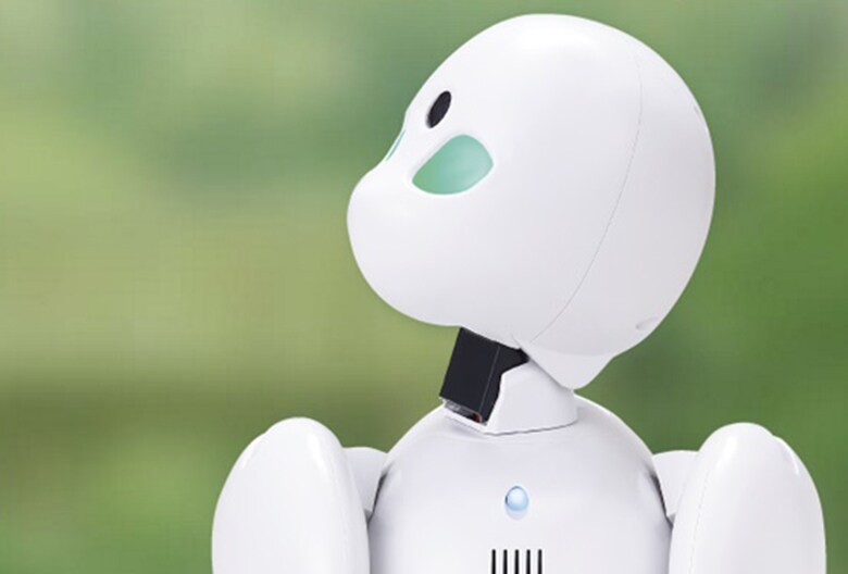 人と人をつなぐロボット、OriHime　オリィ研究所