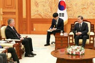 「平和に年末を迎えたいなら譲歩せよ」──ビーガン代表も警戒する北の挑発