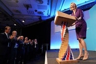 トラス英次期首相、内憂外患で山積する課題に直面