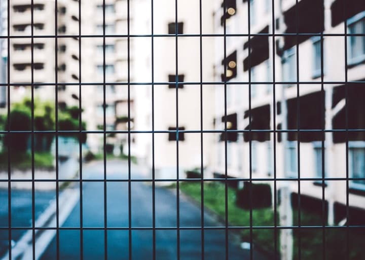 日本が今後、福祉国家を適切に維持しようとし続けるのなら、「日本人であるとはどういうことなのか」という問いに真剣に向き合い、場合によってはその内容を改訂する努力をしてゆかなければならない　Peeter Viisimaa-iStockphoto.com