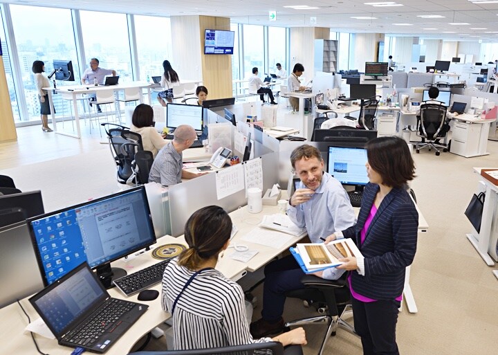 office_floor.jpg
