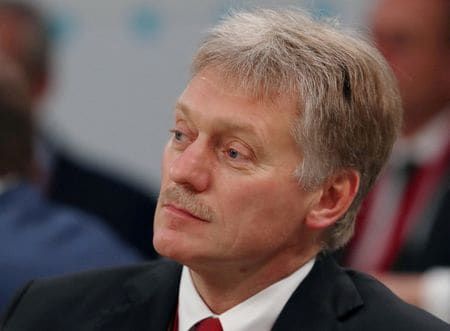 ロシア大統領府のペスコフ報道官は、ウクライナ軍の兵士らが捕虜のロシア軍兵士を虐待している様子を撮影したソーシャルメディア上の動画について、ロシア当局が調査すると発表した。昨年６月撮影（２０２２ 年　ロイター／Evgenia Novozhenina/File Photo）