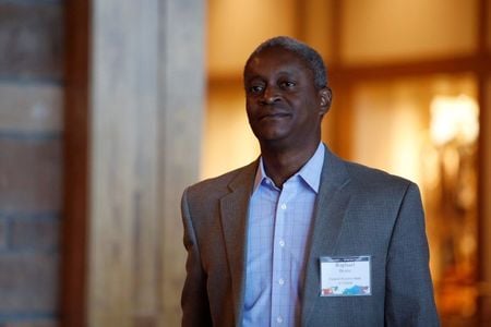 米アトランタ地区連銀のボスティック総裁は２３日、米国の高インフレが９カ月にわたって続く可能性もあるが、新型コロナウイルス禍で失われた７５０万人の雇用を取り戻すため、性急に勝利宣言をするべきではないという考えを示した（２０２１年　ロイター／Jonathan Crosby）