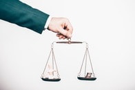20円の物を収蔵し、100万円の物を収蔵しない？　国立民族学博物館の収蔵庫で考えた「物の価値」とは【民博特集3/4】