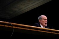 国家情報長官候補のコーツ氏、大統領選へのロシア介入捜査を支持