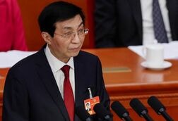 中国序列4位がチベット視察、民族団結と安定強調