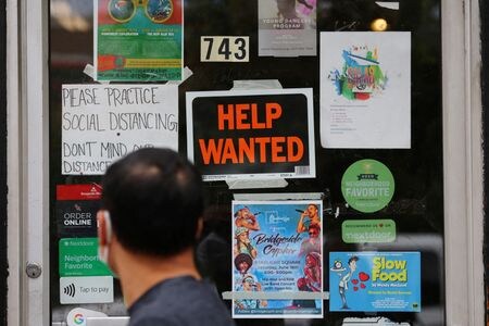 米労働省が２日に発表した５月の雇用動態調査（ＪＯＬＴＳ）は、求人件数が２２万１０００件増の８１４万件と、過去２カ月の大幅な減少から増加に転じた。２０２２年７月撮影（２０２４年　ロイター/Brian Snyder）