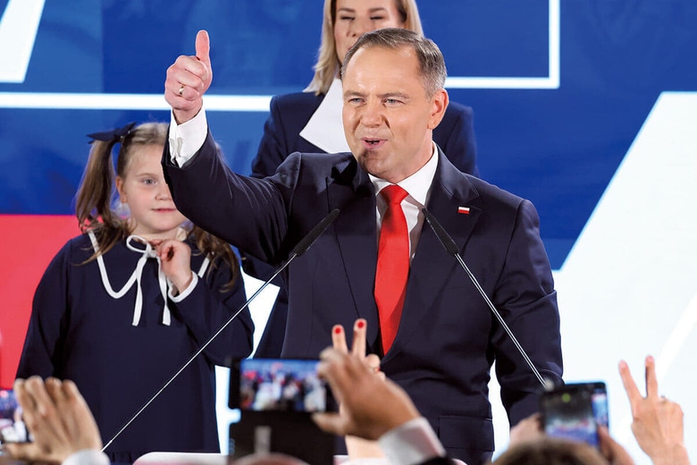 僅差でポーランド大統領選に勝利したナブロツキ（6月1日）　SEAN GALLUP/GETTY IMAGES
