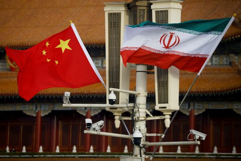 2023年2月14日、中国の天安門広場で撮影。REUTERS/Thomas Peter