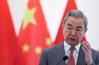 中国外相、独外相と電話会談　ＥＵとの貿易戦争回避訴え
