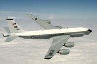 米軍のRC-135U偵察機が中国沿岸に最接近、あと47キロまで